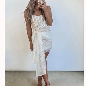 Elegant White Lace Dress